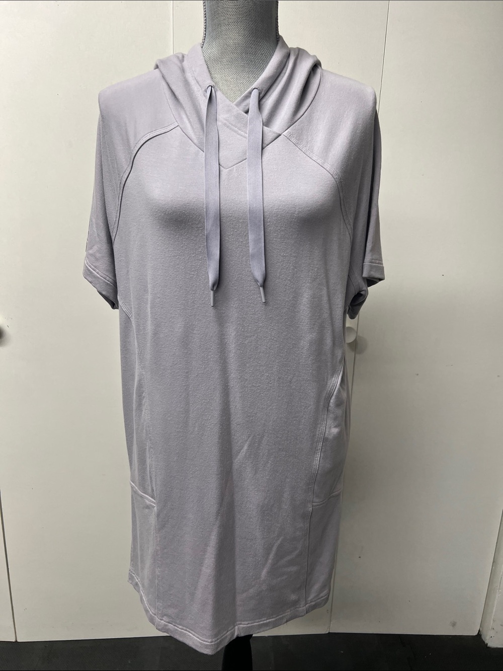 Athleta Lavender Hooded Short Sleeve Tunic Dress